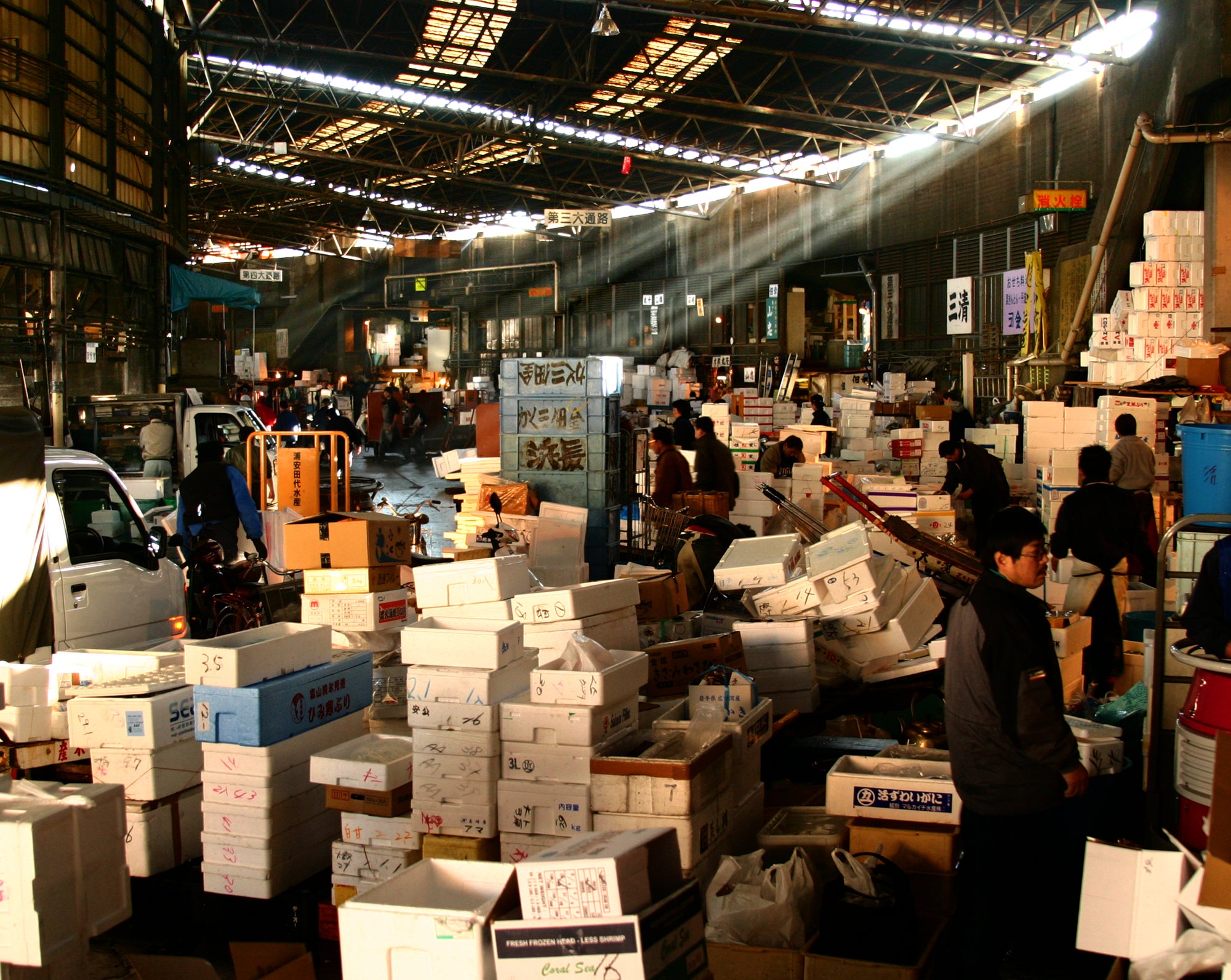 box-piles-in-japanese-market